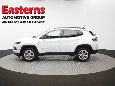 Used 2024 Jeep Compass Latitude AWD/4WD image 58