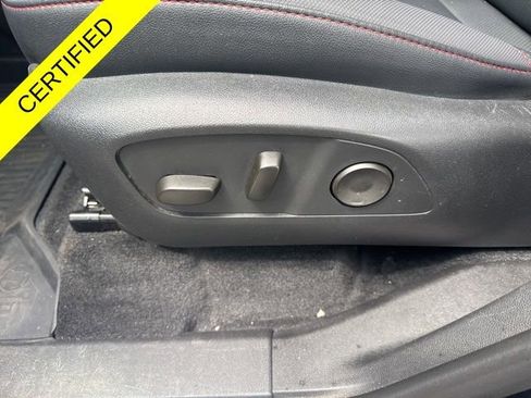 Used 2024 Chevrolet Traverse Z71 AWD/4WD image 11