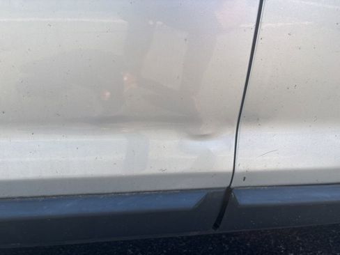 Used 2010 Ford Edge SE image 14