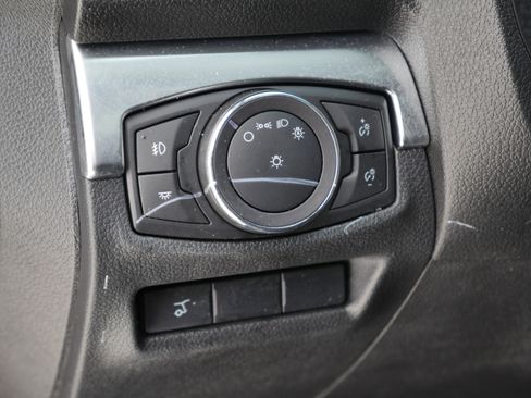 Used 2018 Ford Explorer Limited image 6