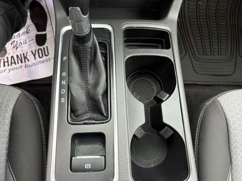 Certified 2017 Ford Escape SE image 25