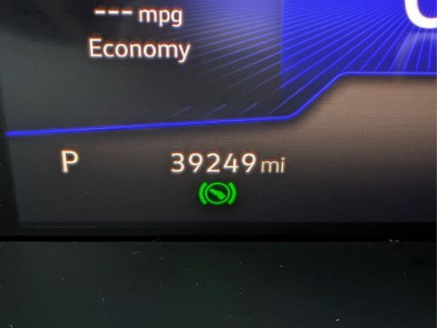 Used 2024 Volkswagen Taos S image 28