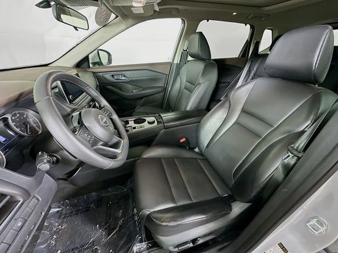 Certified 2023 Nissan Rogue SV w/ SV Premium B Package image 30