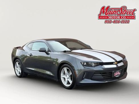 Used 2016 Chevrolet Camaro LT w/ Technology Package RWD image 1