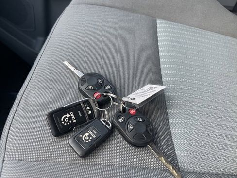 Used 2018 Ford Transit 350 XLT image 34