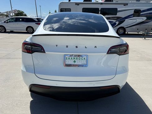 Used 2021 Tesla Model Y Long Range AWD/4WD image 4