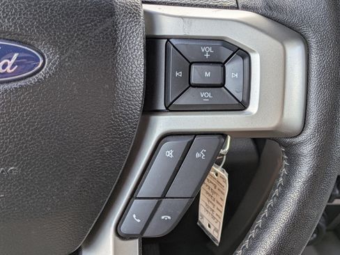 Used 2020 Ford F250 Lariat AWD/4WD image 22