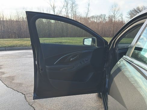 Used 2014 Buick LaCrosse Leather FWD image 10