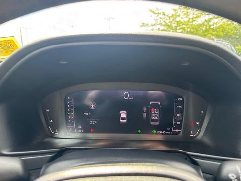 Certified 2024 Honda Accord EX image 27