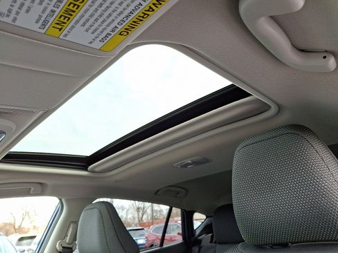 Certified 2024 Subaru Crosstrek 2.0i Premium image 16