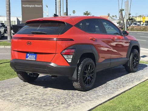 Used 2024 Hyundai Kona SE image 6