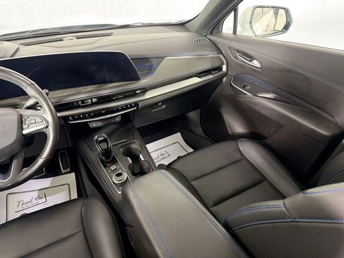 Used 2024 Cadillac XT4 Sport w/ Technology Package image 23