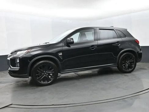 Used 2025 Mitsubishi Outlander Sport LE AWD/4WD image 5
