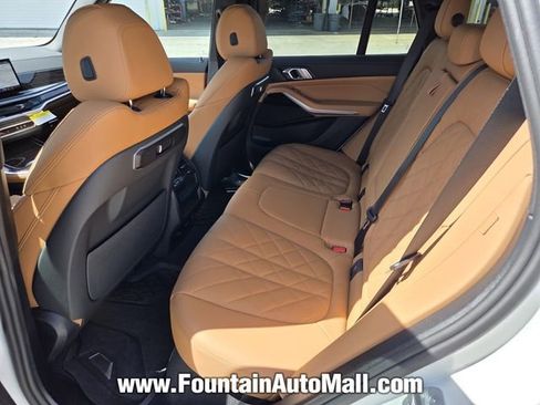 Used 2026 BMW X5 xDrive50e w/ Parking Assistance Package AWD/4WD image 9