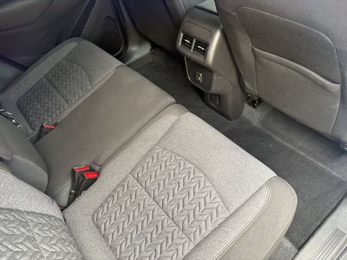 Used 2024 Chevrolet Equinox LT AWD/4WD image 24