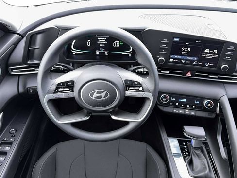 New 2026 Hyundai Elantra Hybrid w/ Cargo Package FWD image 17