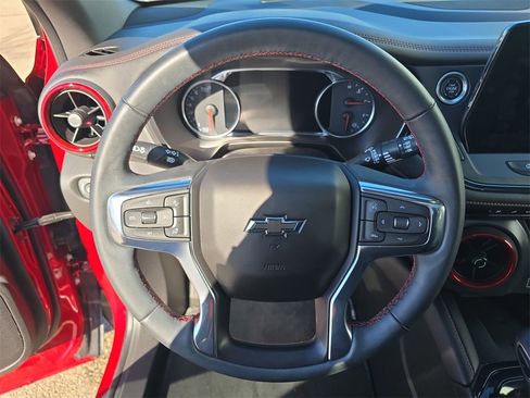 Certified 2023 Chevrolet Blazer RS w/ Driver Confidence II Package image 11
