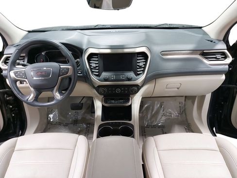 Used 2022 GMC Acadia Denali w/ Denali Ultimate Package image 9