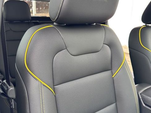 New 2026 Chevrolet Trax ACTIV w/ Sunroof Package FWD image 10