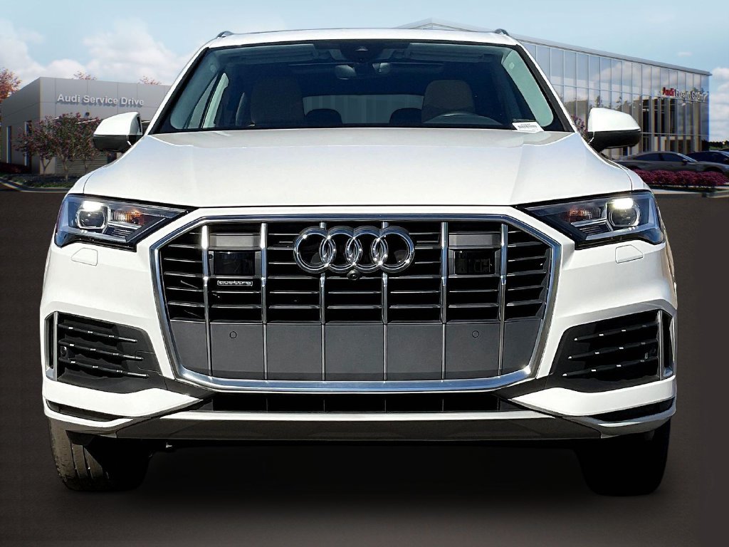 Used 2024 Audi Q7 2.0T Premium w/ Convenience Package AWD/4WD image 2