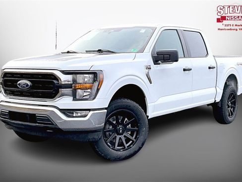 Used 2023 Ford F150 XLT image 3