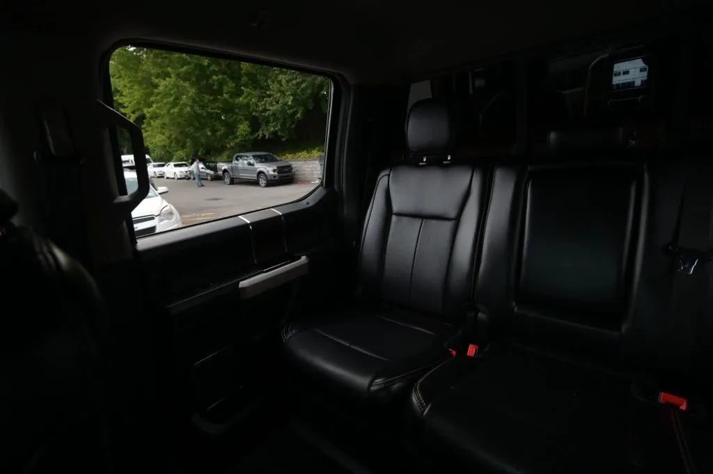 Used 2020 Ford F350 Lariat w/ Lariat Ultimate Package AWD/4WD image 34