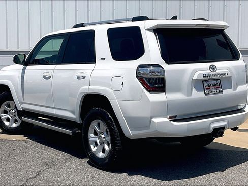 Used 2024 Toyota 4Runner SR5 Premium w/ Moonroof Package AWD/4WD image 15
