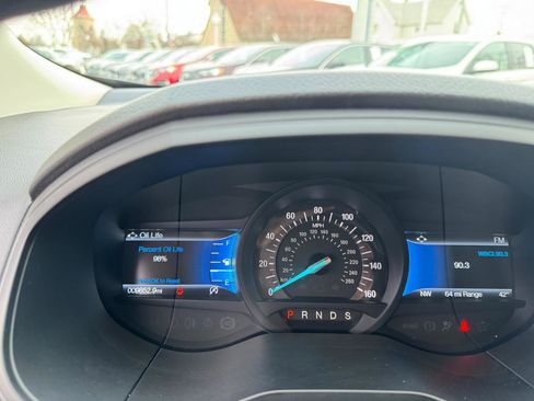 Used 2024 Ford Edge SE image 11