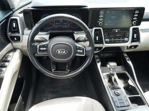Used 2021 Kia Sorento S w/ Panoramic Sunroof Package FWD image 20
