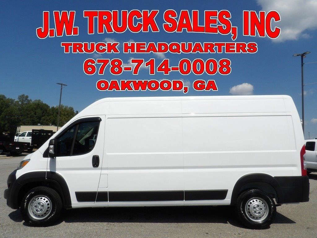 Used 2024 RAM ProMaster 2500 FWD image 2