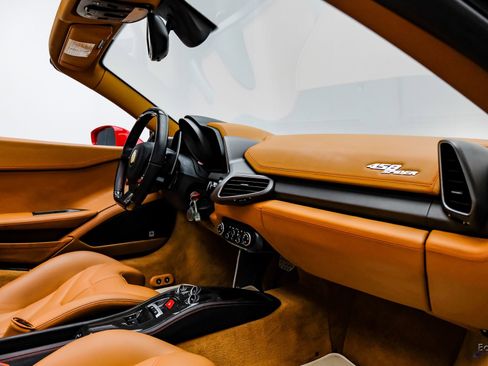 Used 2013 Ferrari 458 Spider image 63