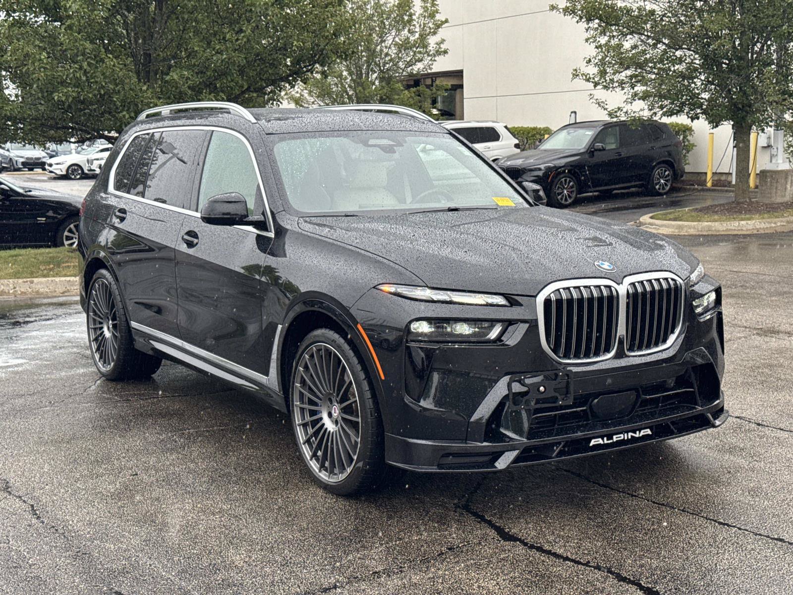 Certified 2025 BMW ALPINA XB7 AWD/4WD image 4