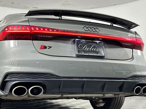Used 2022 Audi S7 Prestige w/ Prestige Package image 27