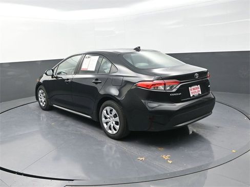 Used 2020 Toyota Corolla LE image 5