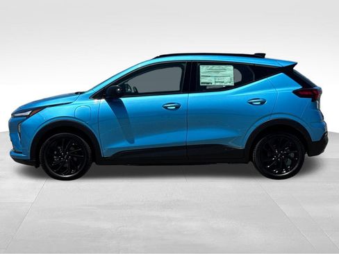 New 2027 Chevrolet Bolt RS w/ Technology Package FWD image 2
