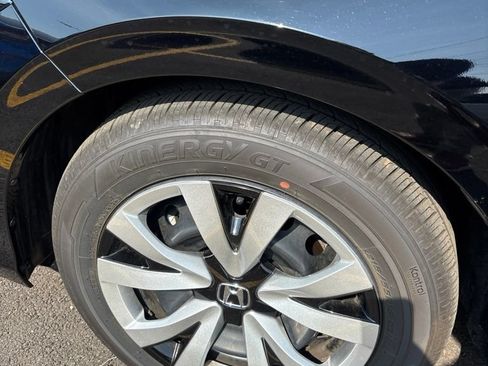 Used 2026 Honda Civic LX image 25