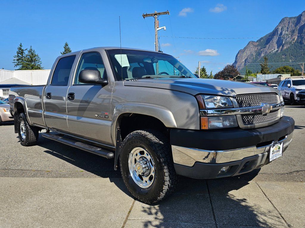 Used 2003 Chevrolet Silverado 2500 LT AWD/4WD image 3