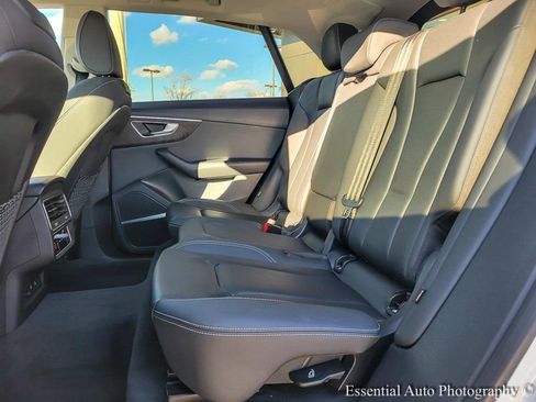 Used 2022 Audi Q8 Premium Plus image 10