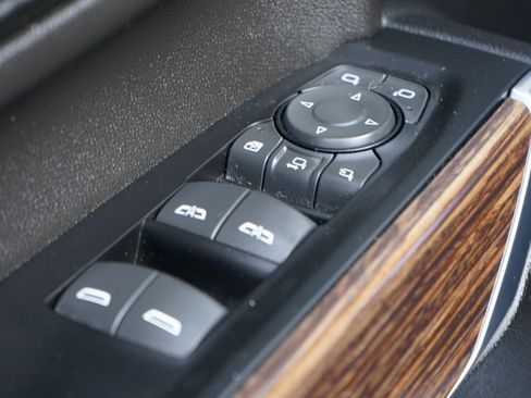 Used 2022 Chevrolet Silverado 2500 High Country w/ Z71 Off-Road Package image 19