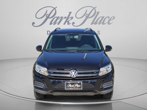 Used 2018 Volkswagen Tiguan Limited w/ Premium Package FWD image 8