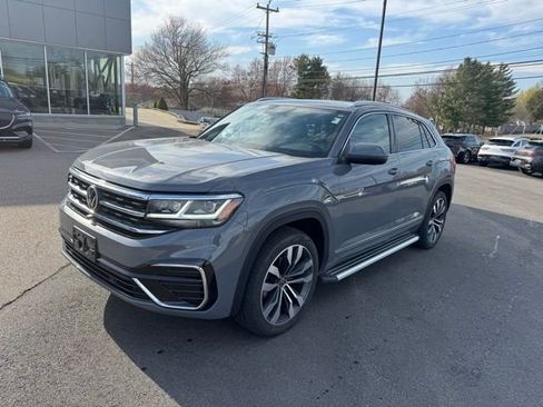 Used 2023 Volkswagen Atlas Cross Sport SEL Premium R-Line image 2