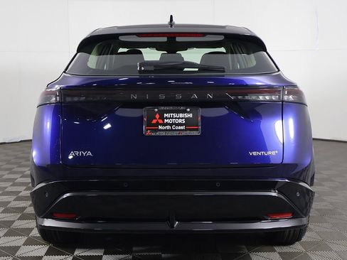 Used 2023 Nissan Ariya FWD image 11