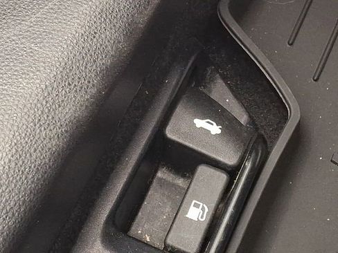 Certified 2024 Toyota Corolla SE image 26