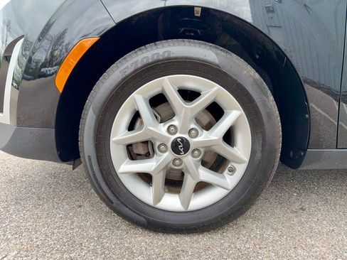 Used 2023 Kia Soul LX w/ LX Technology Package image 26