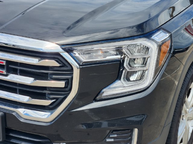 Used 2024 GMC Terrain SLE AWD/4WD image 9