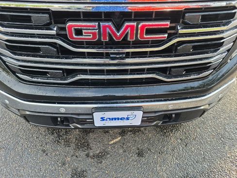 Used 2024 GMC Sierra 1500 SLT AWD/4WD image 9