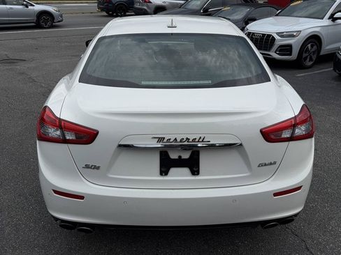 Used 2017 Maserati Ghibli S Q4 AWD/4WD image 16
