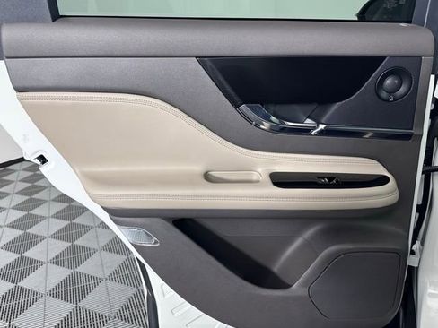 Used 2021 Lincoln Corsair Reserve image 22