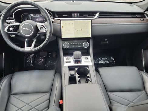 Used 2023 Jaguar F-PACE S image 19