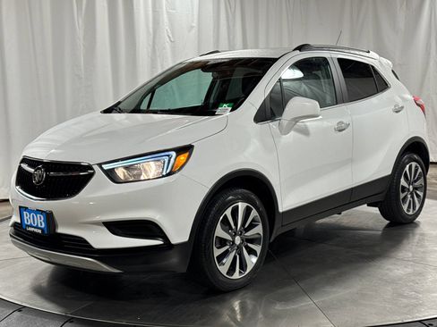 Used 2022 Buick Encore Preferred w/ Safety Package AWD/4WD image 1
